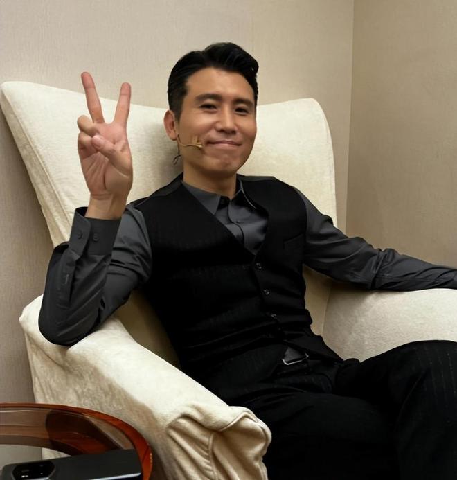 打破天花板让辛柏青和整个娱乐圈沉默了J9真人游戏第一品牌官媒官宣证实再次(图14) 打破天花板让辛柏青和整个娱乐圈沉默了J9真人游戏第一品牌官媒官宣证实再次(图14)