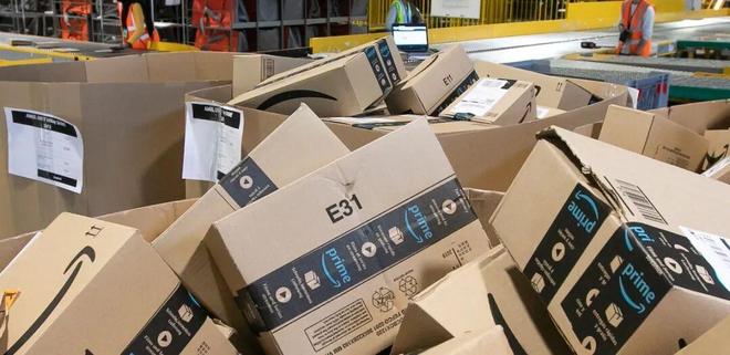 类出局三年暴省126亿!机器人大军入厂j9九游真人游戏第一品牌全美60万岗人(图8) 类出局三年暴省126亿!机器人大军入厂j9九游真人游戏第一品牌全美60万岗人(图8)